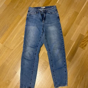 Jeans Ginatricot - jeans från Ginatricot Använda en hel del men i bra skick🌸 Köparen står för frakten 📦