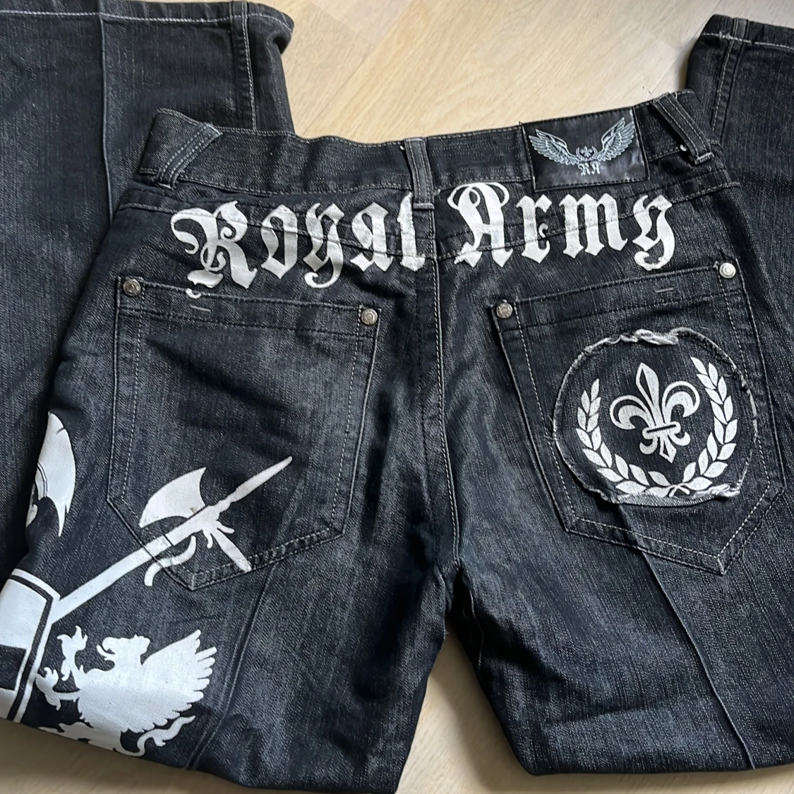 Baggy jeans med tryck  - 90