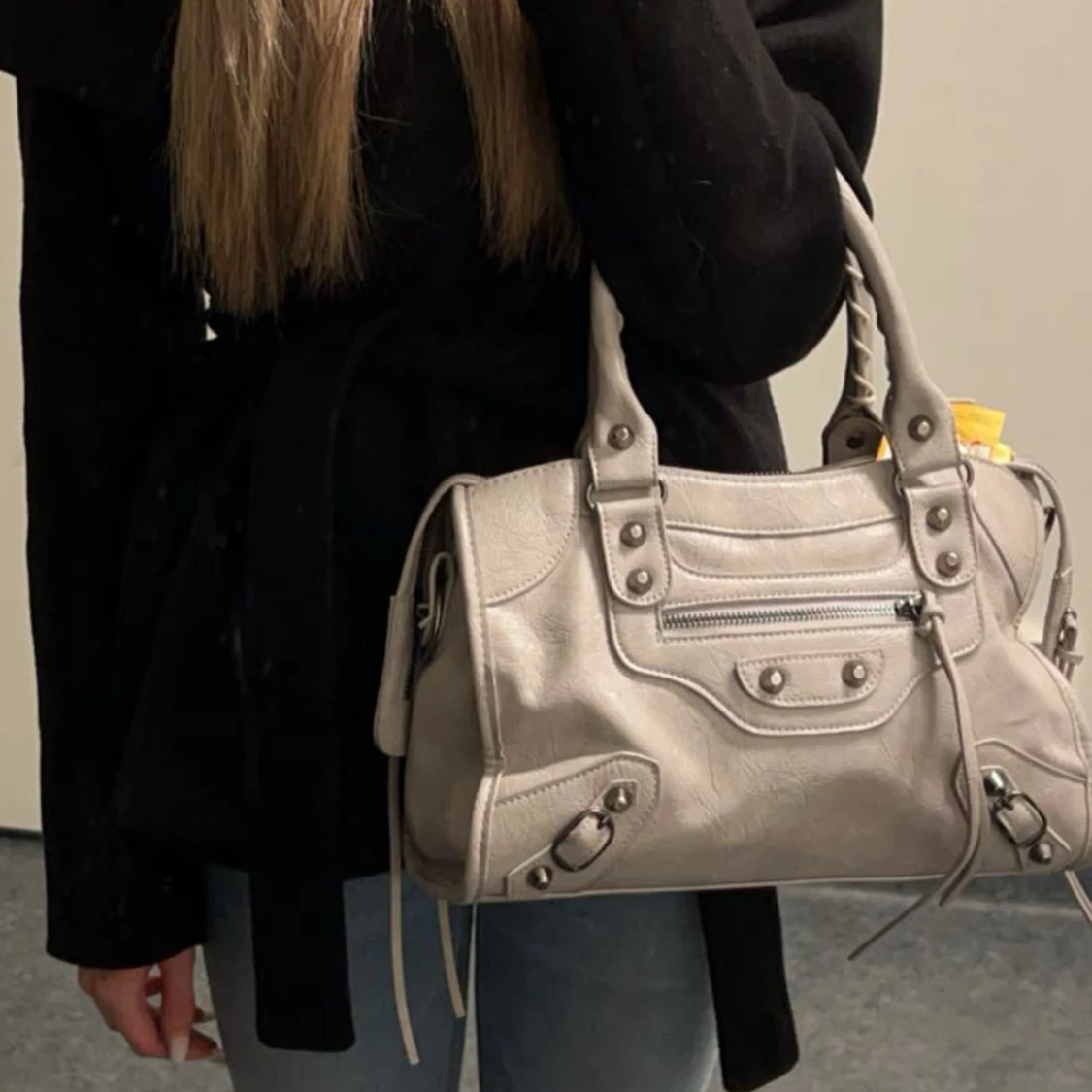 grå väska - 90