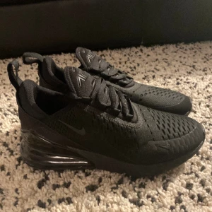 Air max 270 - Har använts 1 gång. Priset går att diskutera.