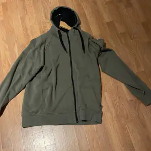 Grön zip hoodie