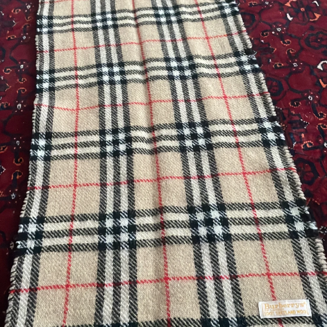 Burberry halsduk äkta 100% nypris 3500 mitt pris 899 - 90