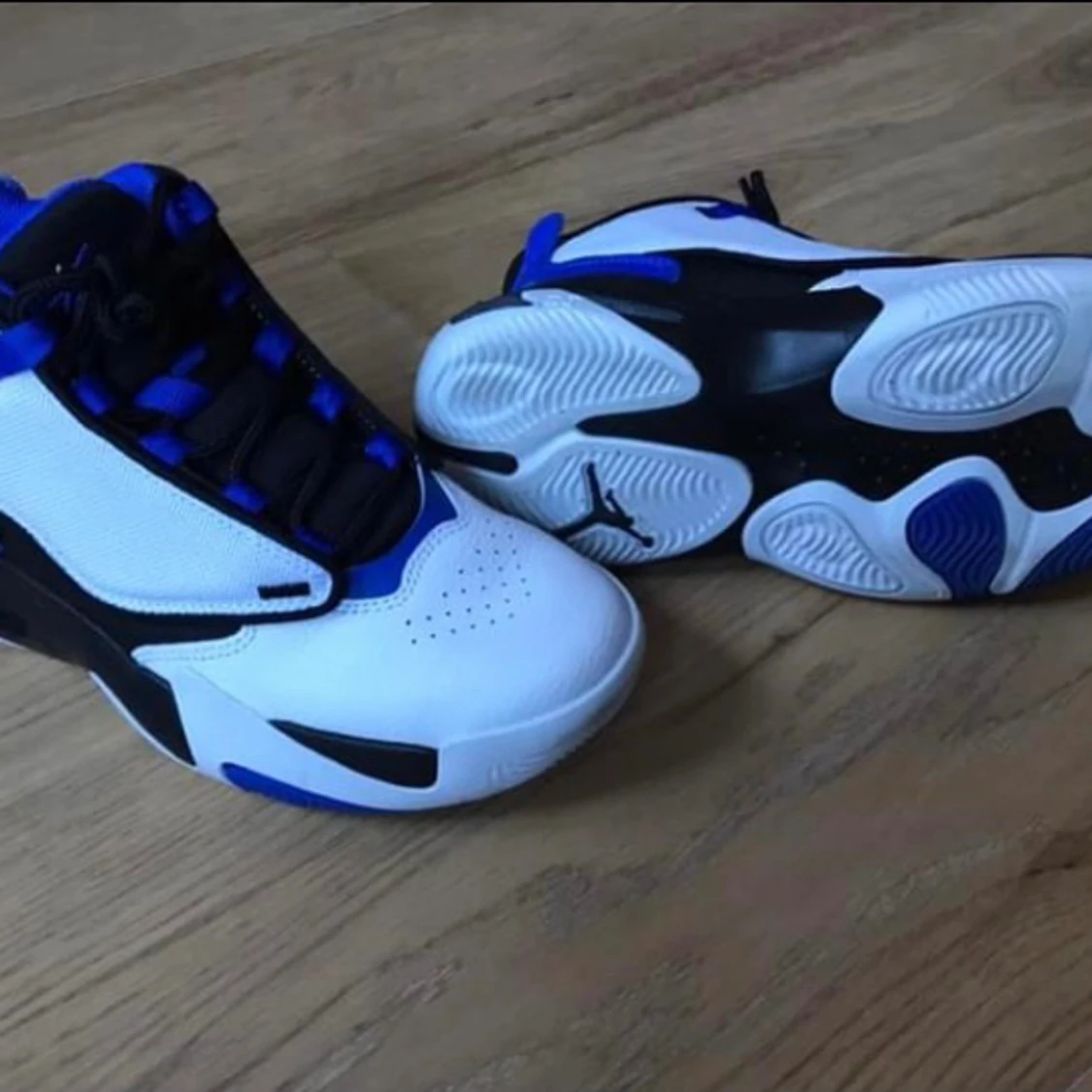 Sneakers Jordan Max Aura 4 - 91