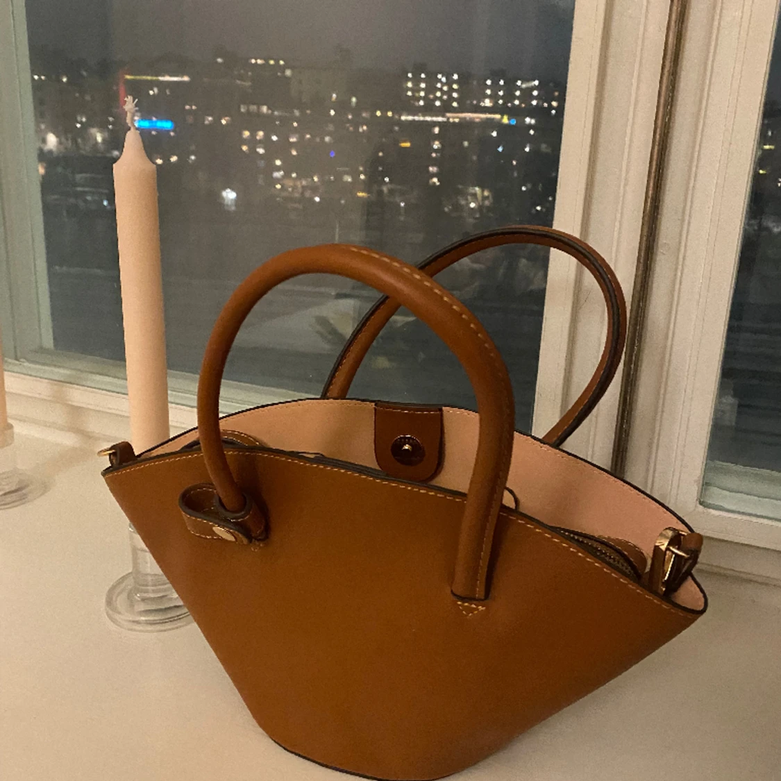 Handväska från Mango - 90