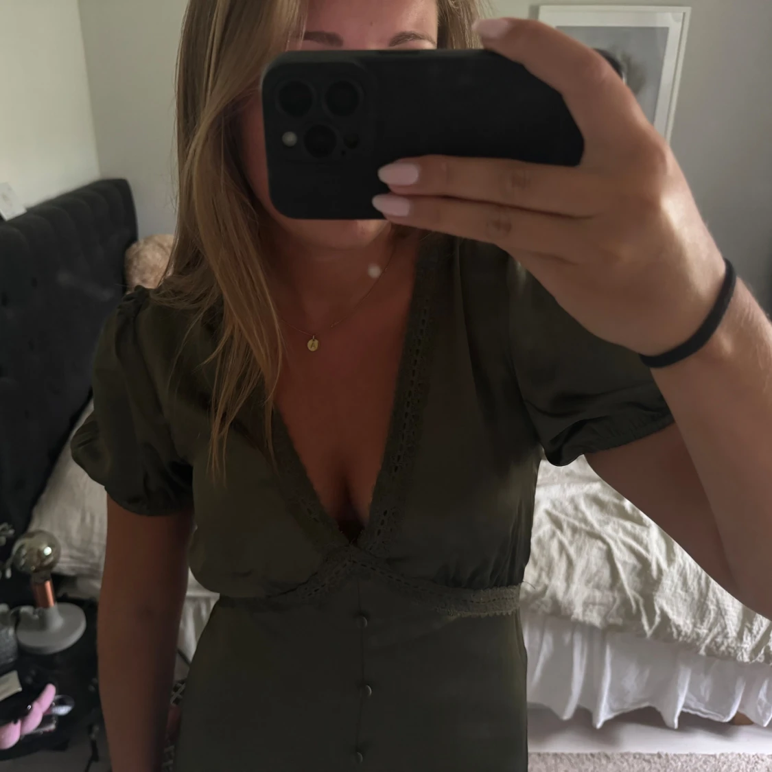 Grön satin klänning - 90