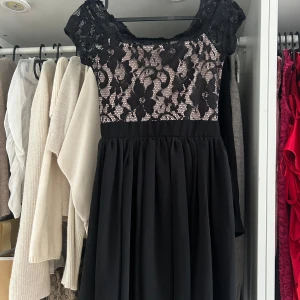 Svart klänning - Kommer inte till användning.