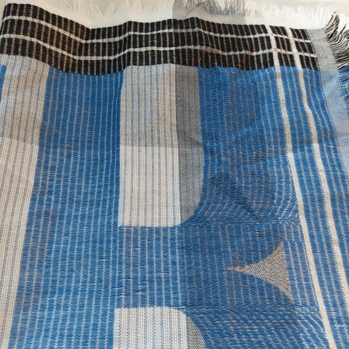 Rutig halsduk från s.Oliver