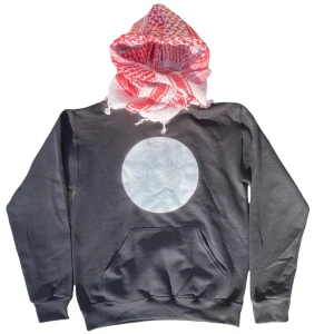 PALESTINE TURBAN HOODIE  - Förmodligen den sjukaste hoodie ni har sett på plick. RARE HOODIE MED EN PÅSYDD PALESTINASJAL (KEFFIYEH) 🇵🇸. HELT NY, OANVÄND. STORLEK: M. PASSAR ÄVEN STORLEK S OM DU VILL HA BAGGY LOOK.