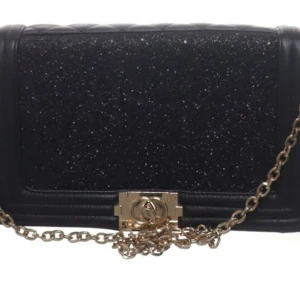 Ripu väska  - Köpte den här väskan på sellpy och trodde den skulle vara liten men den var tyvärr lite större, säljer den här för 50kr🥰 Den är dock i väldigt bra skick