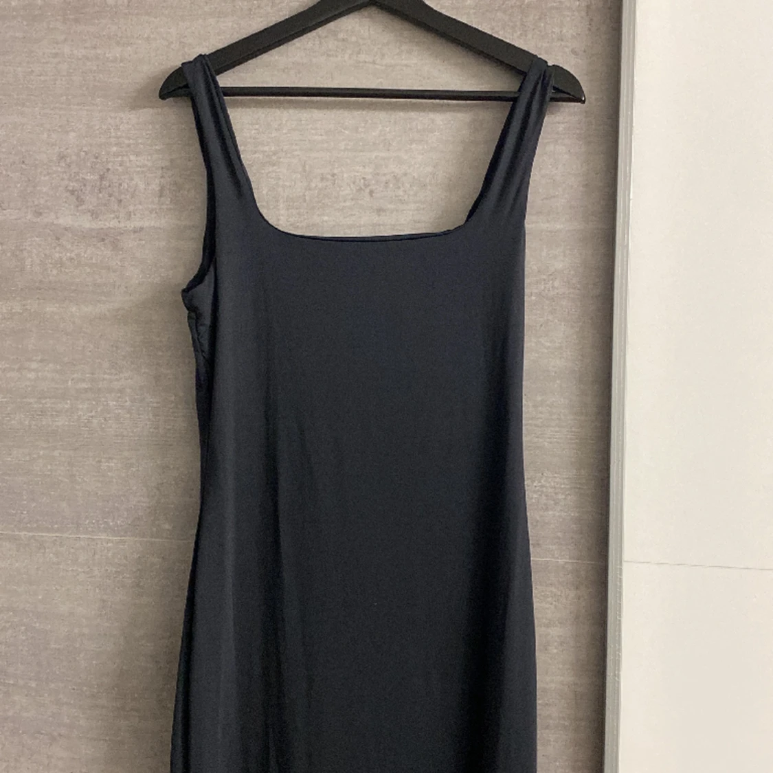 Svart tajt kläning - 90