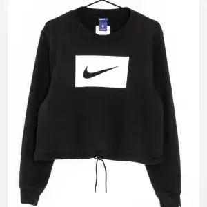Nike tränings sweatshirt, str L (crop top)