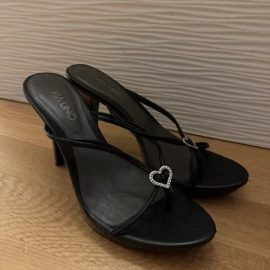 Y2K klackar  - Jätte fina y2k klackar från Brasilien, storlek 38! Smal passform 💞