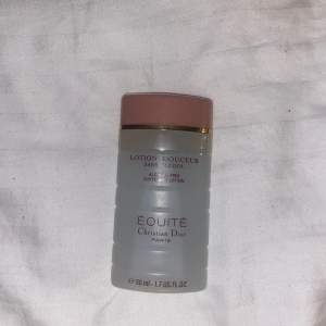 Ny Christian Dior Equité Lotion Douceur alcohol free softening lotion 50ml. Fick i present från dior.