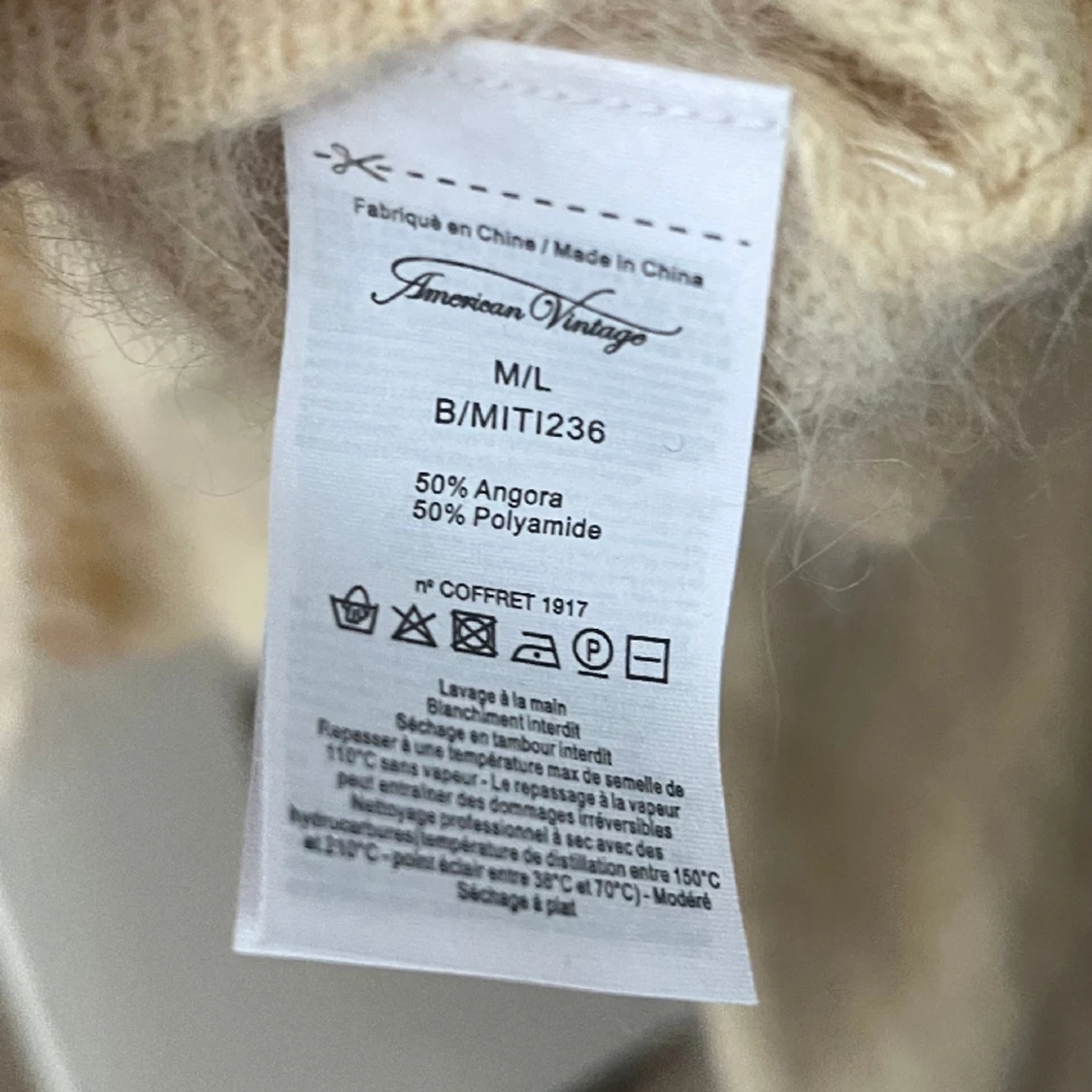 Stickad tröja  - 91