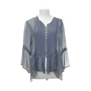 Blus - Säljer denna superfina mesh blus, lite tecken på användning men inget som syns mycket. 