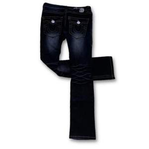 💛 truereligon jeans 💛                                              Går för runt 225$ på grailed  mått: Midja 39 ben 102 öppning 18