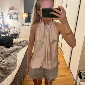Rosa topp - Jättefin topp som inte kommer till användning längre!! Perfekt till våren och sommaren