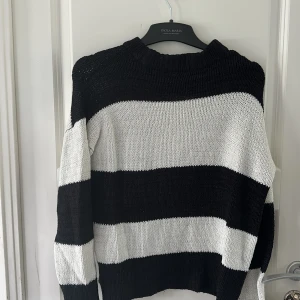 Fin stickad tröja - Tröja i bra skick❤️