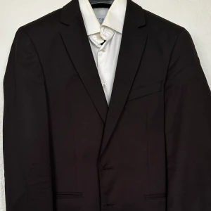 Hugo Boss Kostym sett Storlek S HERR - Hej! Säljer nu Hugo Boss kostymsett. Nypris 10.000 Special designat. Storlek S
