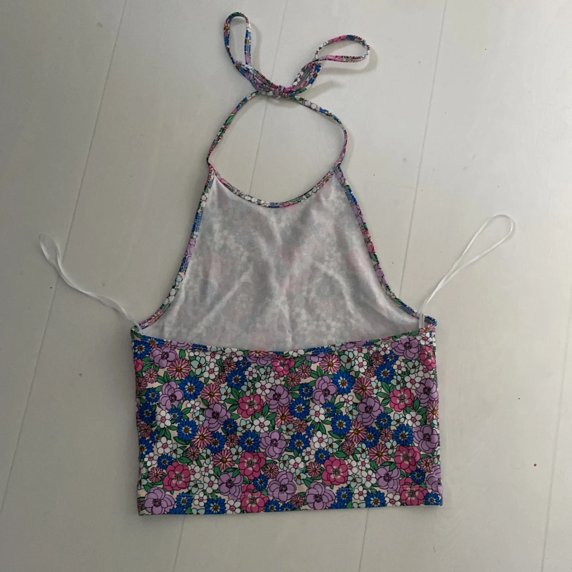 Blommig tröja  - 90