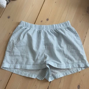 Pyjamasshorts - Så söta och sköna pyjamasshorts! Passar Xs-S 