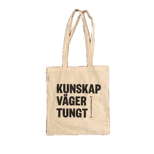 Totebag - Fairtrade och hög kvalité. Mycket fint skick, inga brister
