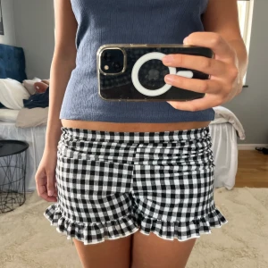 Rutiga shorts  - Fina svart-vit rutiga shorts 