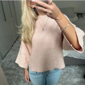 Stickad tröja - Super fin