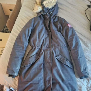 Canada Goose jacka - Först till kvarn