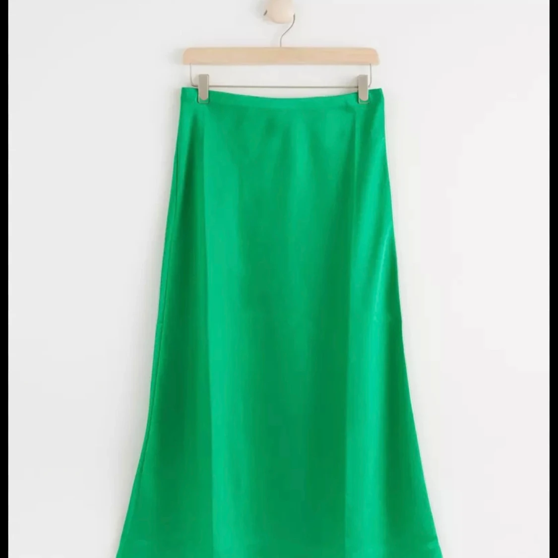 Satin kjol från Lindex