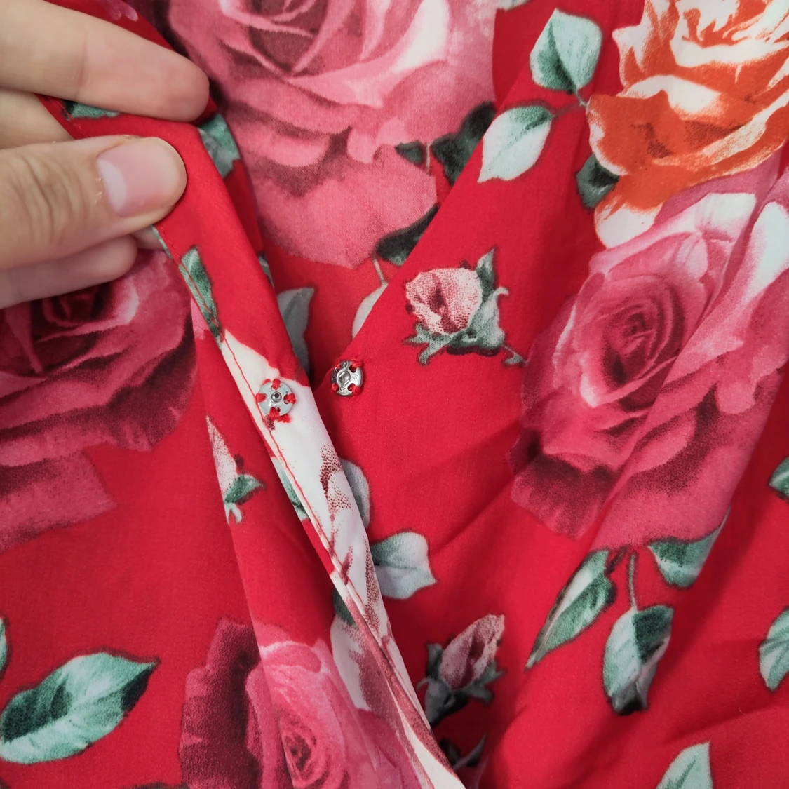 GUESS blommig klänning  - 90