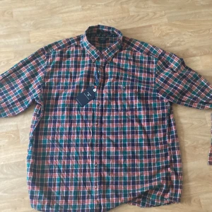 Gant skjortor - 2 st äkta gant skjortor helt oanvänt💕 köp 1 för 850kr eller båda för 1500kr. Nypris för båda: 2298kr