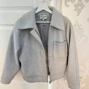 Nakd jacka - Sååå snygg jacka från nakd!! Stl 36, helt slutsåld 💘💘