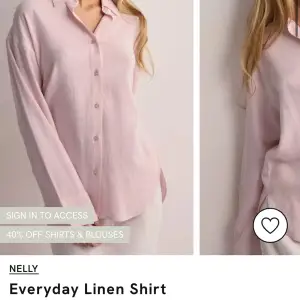 Säljer denna linnéskjorta i en jätte fin rosa färg då jag tycker den sitter för löst på mig, skjortan är helt slutsåld och köptes för 399kr💕💕