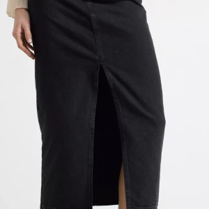 Lång jeanskjol - Jätte fin lång jeanskjol från Lindex💋💋