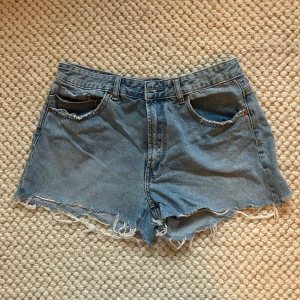 Jeansshorts  - Aldrig använda pga för små, passar en S 🩵