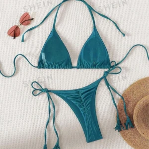 Bikini - Säljer nu denna helt oanvända bikini från shein. I storlek S. Scrunch i rumpan som framhäver formerna!