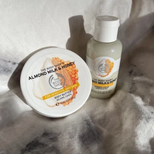 Body Butter och Shower Cream  - Från The Body Shop i doften Almond Milk & Honey❤️Oanvändna och kan köpas separat för annat pris❤️❤️