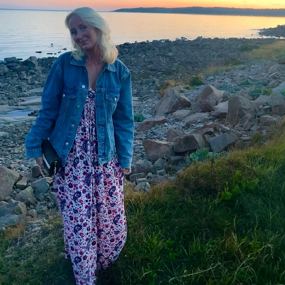 Blommig klänning - 91