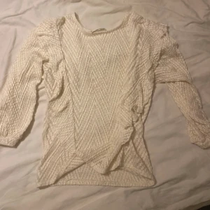 Spets tröja - Jättefin 