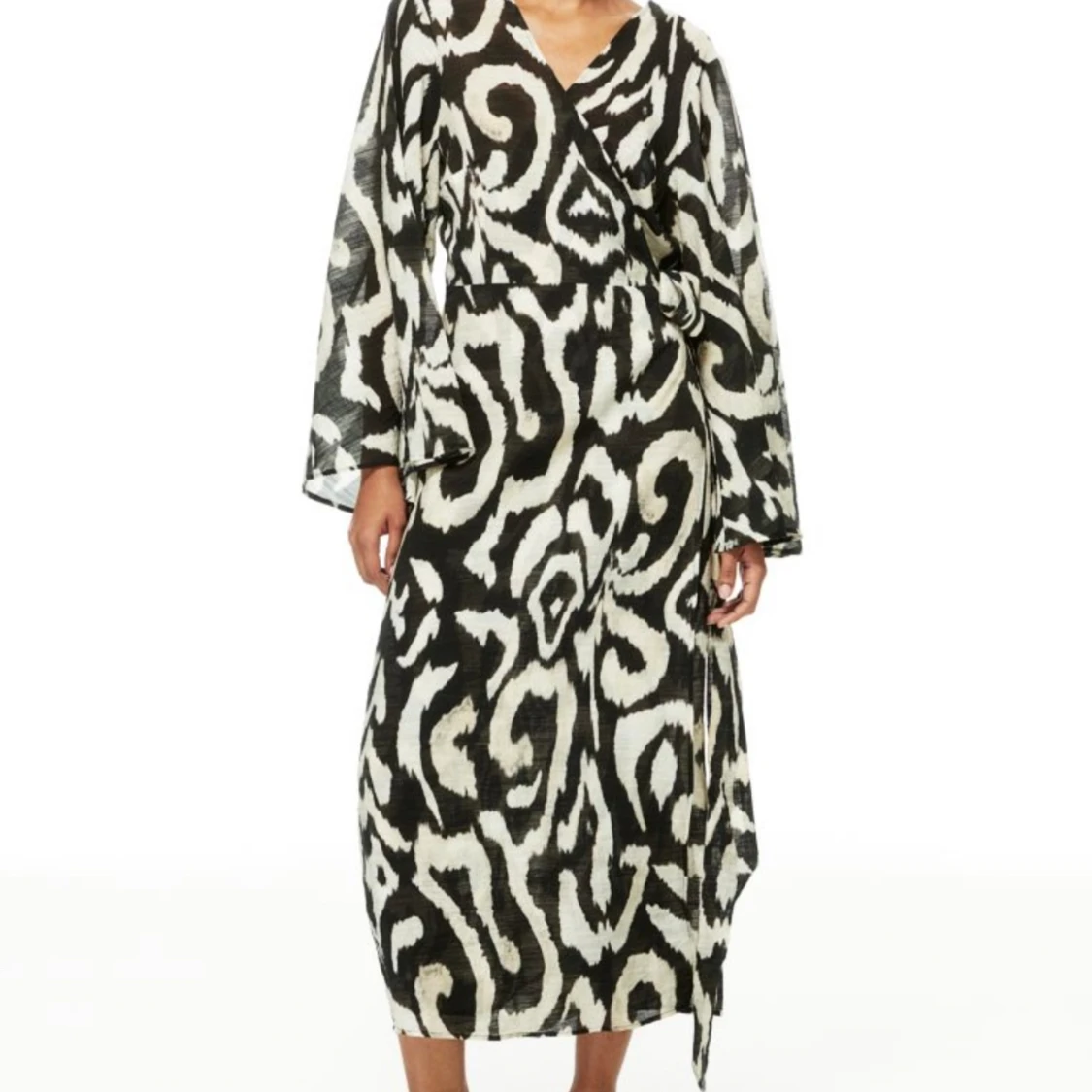 Lång omlottklänning 