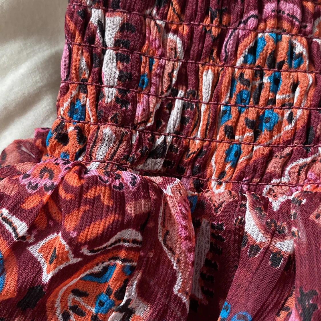 Gullig kjol från Lindex  - 90