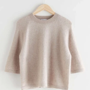 & Other stories tröja - Fint skick, endast använd 3 gånger.