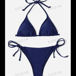 Bikini  - Säljer denna oanvända bikinin från Shein som jag beställde nyss men kom i fel storlek 