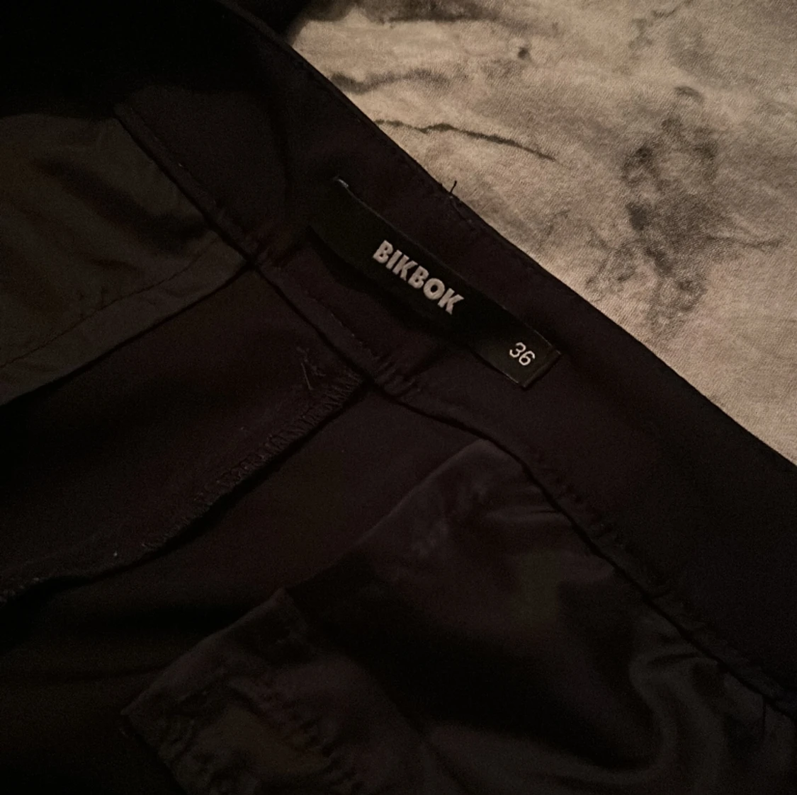 Bikbok kostymbyxor highwaist S/36 - 91