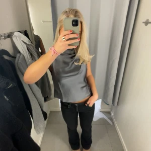 Superfint linne/blus - Använd en gång bara, slutsåld på hemsida och i butik 🤎