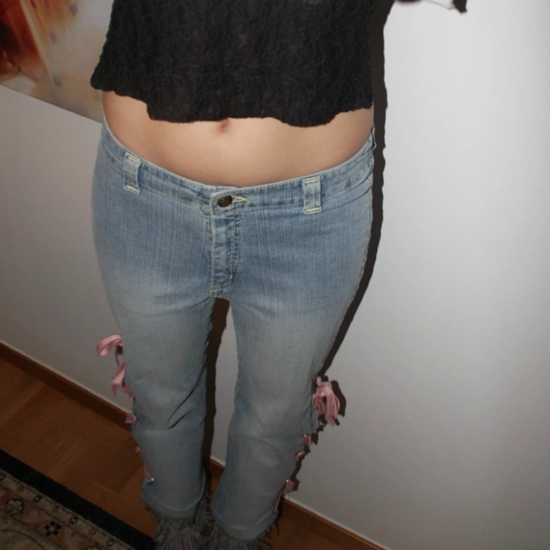 Jeans med rosa snörning  - 90