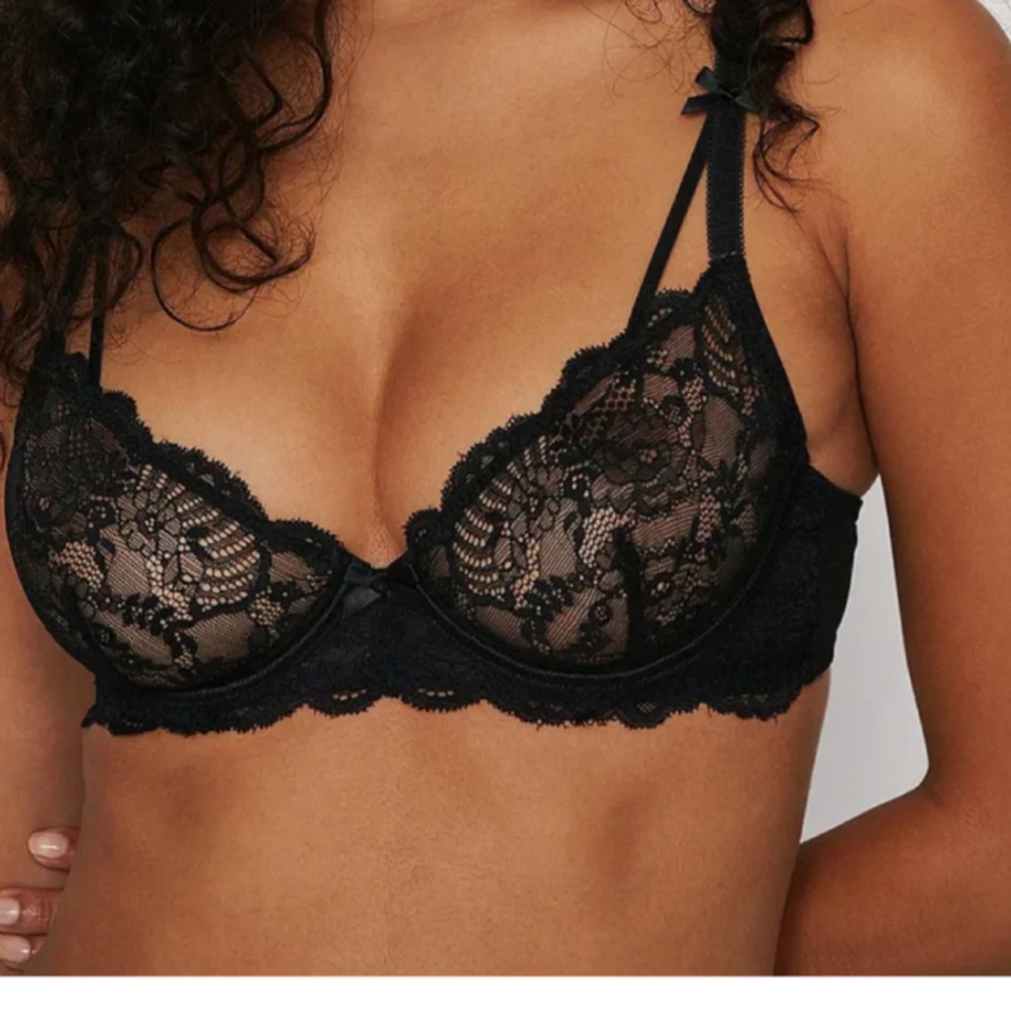Svart spets BH - 90