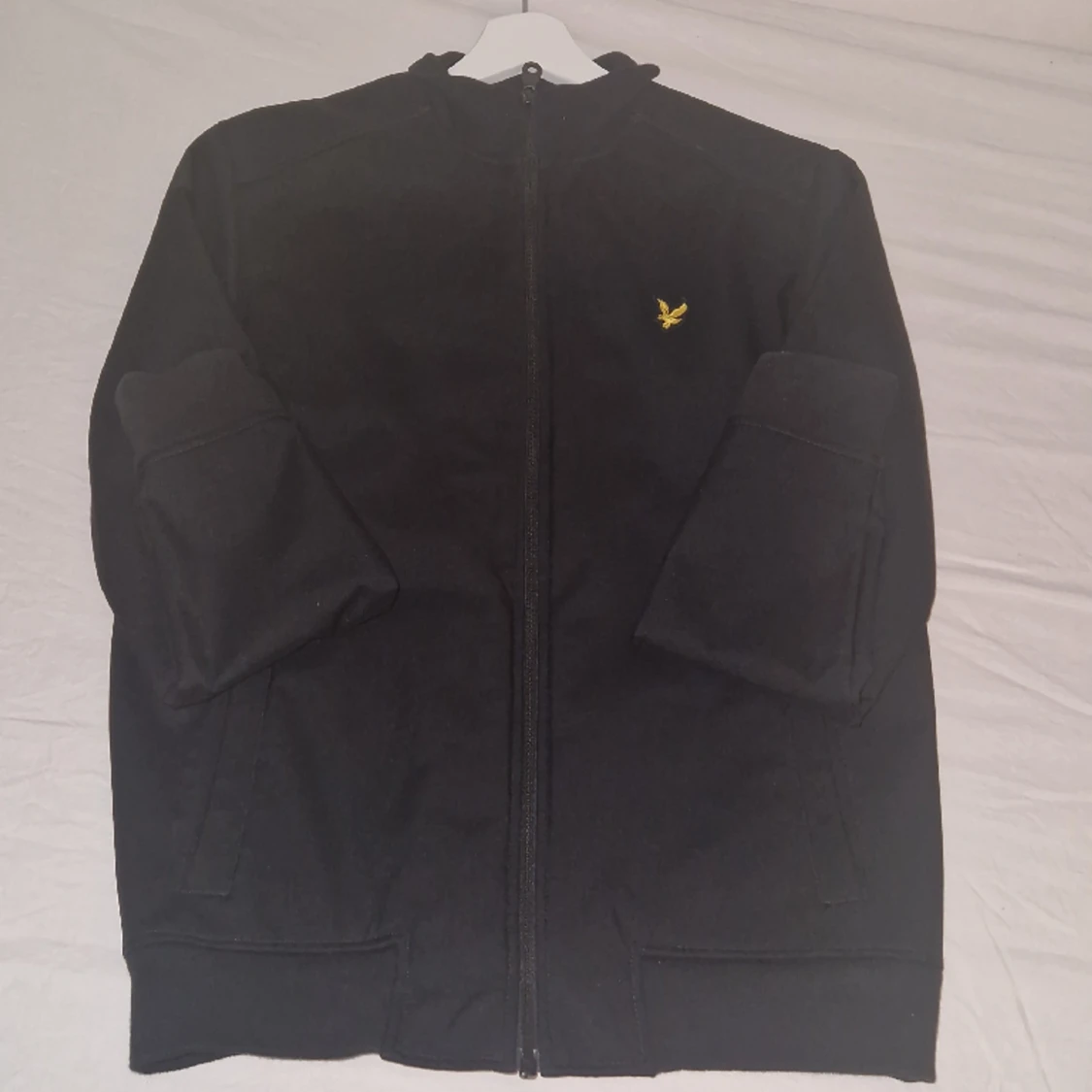 Helt ny jacka synd bara att det var för liten på mig. Men det är storleke: S helt ny aldrig använd.