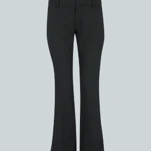 Bikbok Vera byxor  - Säljer dessa Vera byxor från bikok men vet inte längden på dom, dom är  helt oanvända med prislapp kvar men säljs då dom va försmå för mig💗 pris kan diskuteras vid snabb affär 